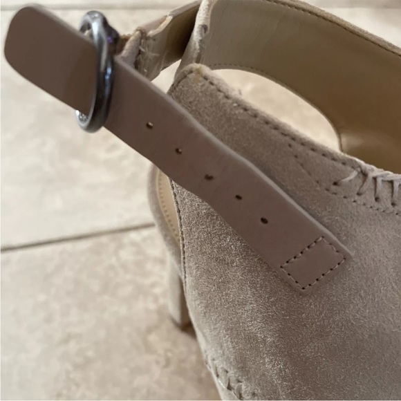 New 8.5 Via Spiga Peep Toe Heels - Picture 7 of 8